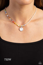 Load image into Gallery viewer, Paparazzi “Smiling Showdown” White Necklace Earring Set - Paparazzi Accessories