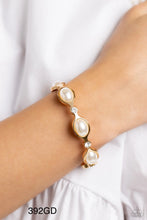 Load image into Gallery viewer, Paparazzi “Are You Gonna Be My PEARL?” Gold Hinge Bracelet
