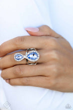 Load image into Gallery viewer, Paparazzi “Majestic Manifestation” Blue Stretch Ring - Paparazzi Accessories