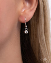 Load image into Gallery viewer, Paparazzi “Turtle Tourist” Green Necklace Earring Set - Paparazzi Accessories