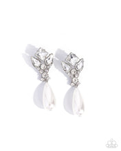 Load image into Gallery viewer, Paparazzi “Pearly Promenade” White Earrings - Paparazzi Accessories