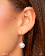 Load image into Gallery viewer, Paparazzi “Prettily Poised” Gold Necklace Earring Set - Paparazzi Accessories