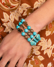 Load image into Gallery viewer, Paparazzi “Coachella Confidence” Blue Stretch Bracelet - Paparazzi Accessories