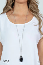 Load image into Gallery viewer, Paparazzi “Demandingly Diva” Silver Necklace Earring Set - Paparazzi Accessories