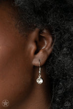 Load image into Gallery viewer, Paparazzi “What A Gem” White Necklace Earring Set