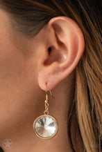 Load image into Gallery viewer, Paparazzi Blockbuster “Hypnotized” Gold Necklace Earring Set -Cindysblingboutique