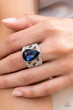 Load image into Gallery viewer, Paparazzi “Kinda a Big Deal” Blue Stretch Ring

