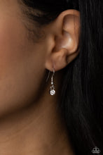 Load image into Gallery viewer, Paparazzi “Dancing Dimension” Pink Necklace Earring Set - Paparazzi Accessories