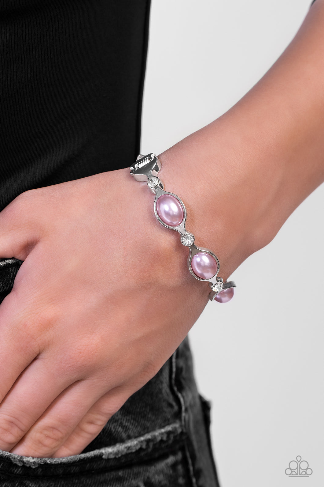Paparazzi “Are You Gonna Be“ My PEARL  Pink Hinged Bracelet