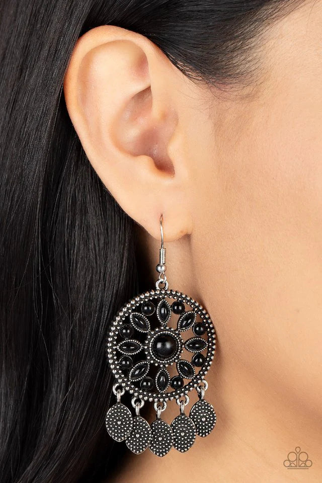 Sagebrush Symphony Black Earrings