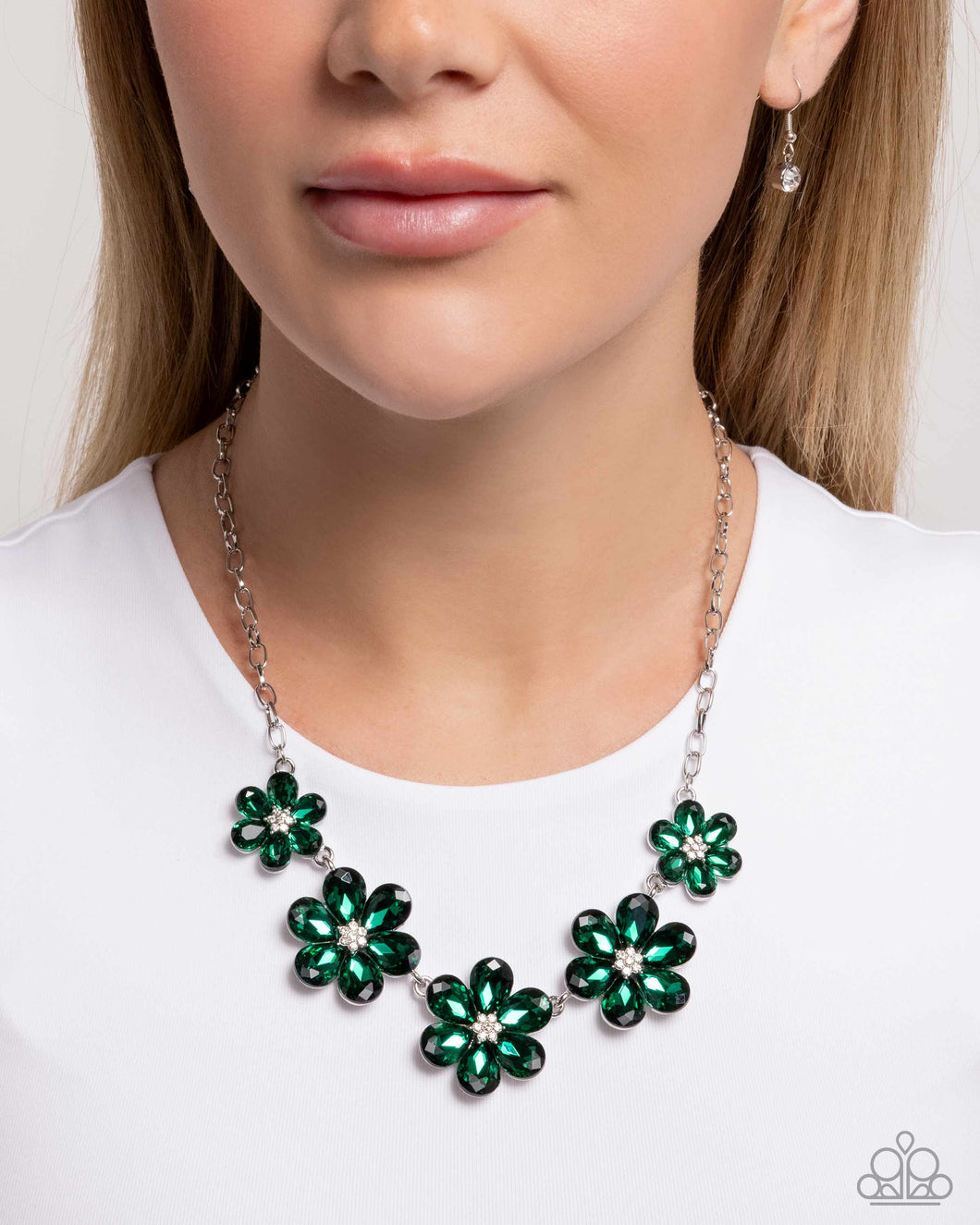 “Whimsical Way” Green Necklace Earring Set - Paparazzi