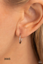 Load image into Gallery viewer, Ultra Upmarket Silver Earrings
