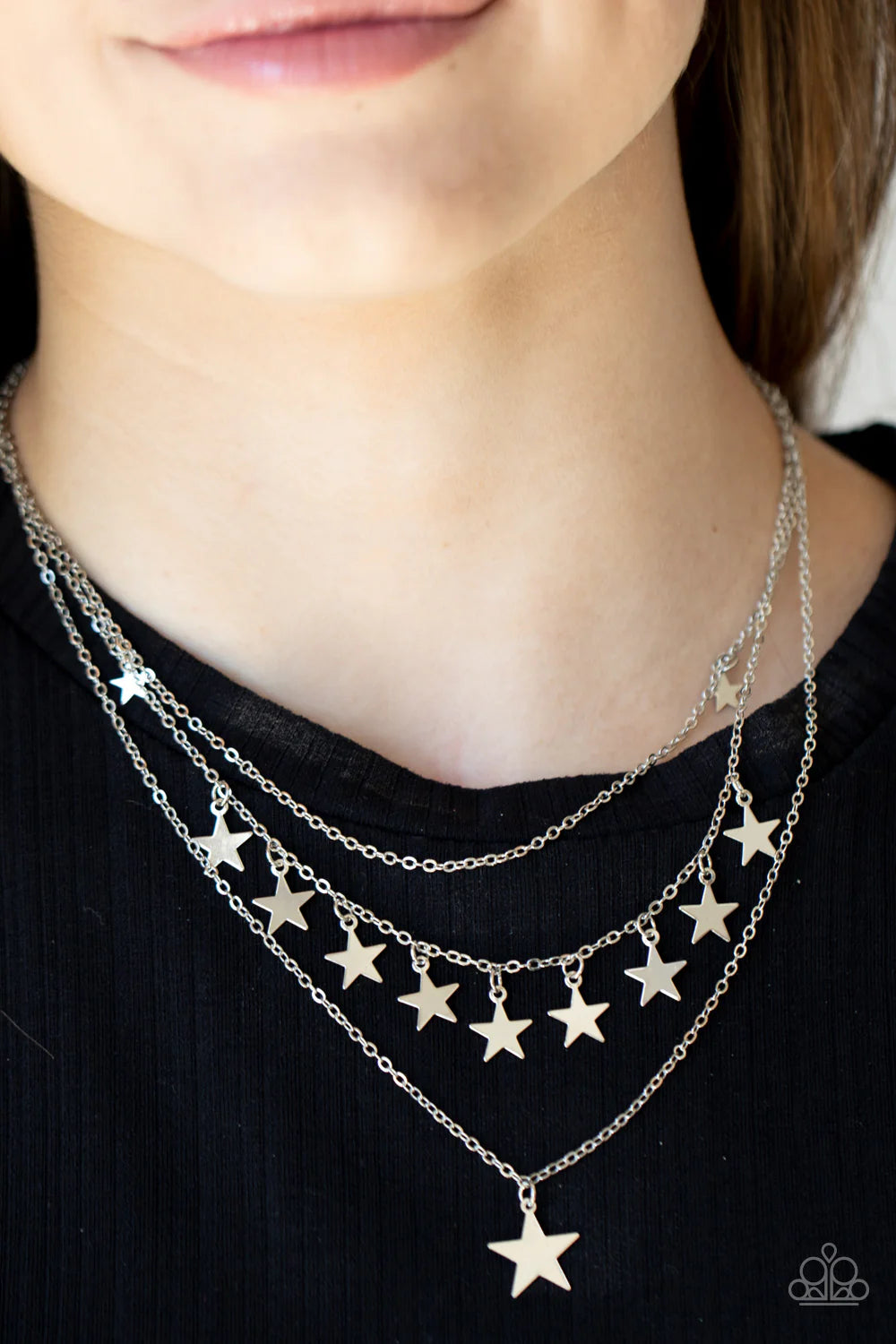 Paparazzi “Americana Girl” Silver Necklace Earring Set