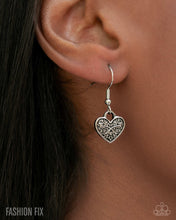 Load image into Gallery viewer, Paparazzi “Vintage Showdown” Silver Necklace Earring Set - Paparazzi Accessories
