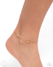 Load image into Gallery viewer, Paparazzi “Ladylike Loop” Gold Anklet - Paparazzi Accessories
