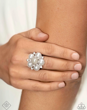 Load image into Gallery viewer, Paparazzi “Friendly Flair” White Stretch Ring - Paparazzi Accessories
