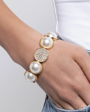 Load image into Gallery viewer, Paparazzi “Believable Bling” Gold Stretch Bracelet - Paparazzi Accessories
