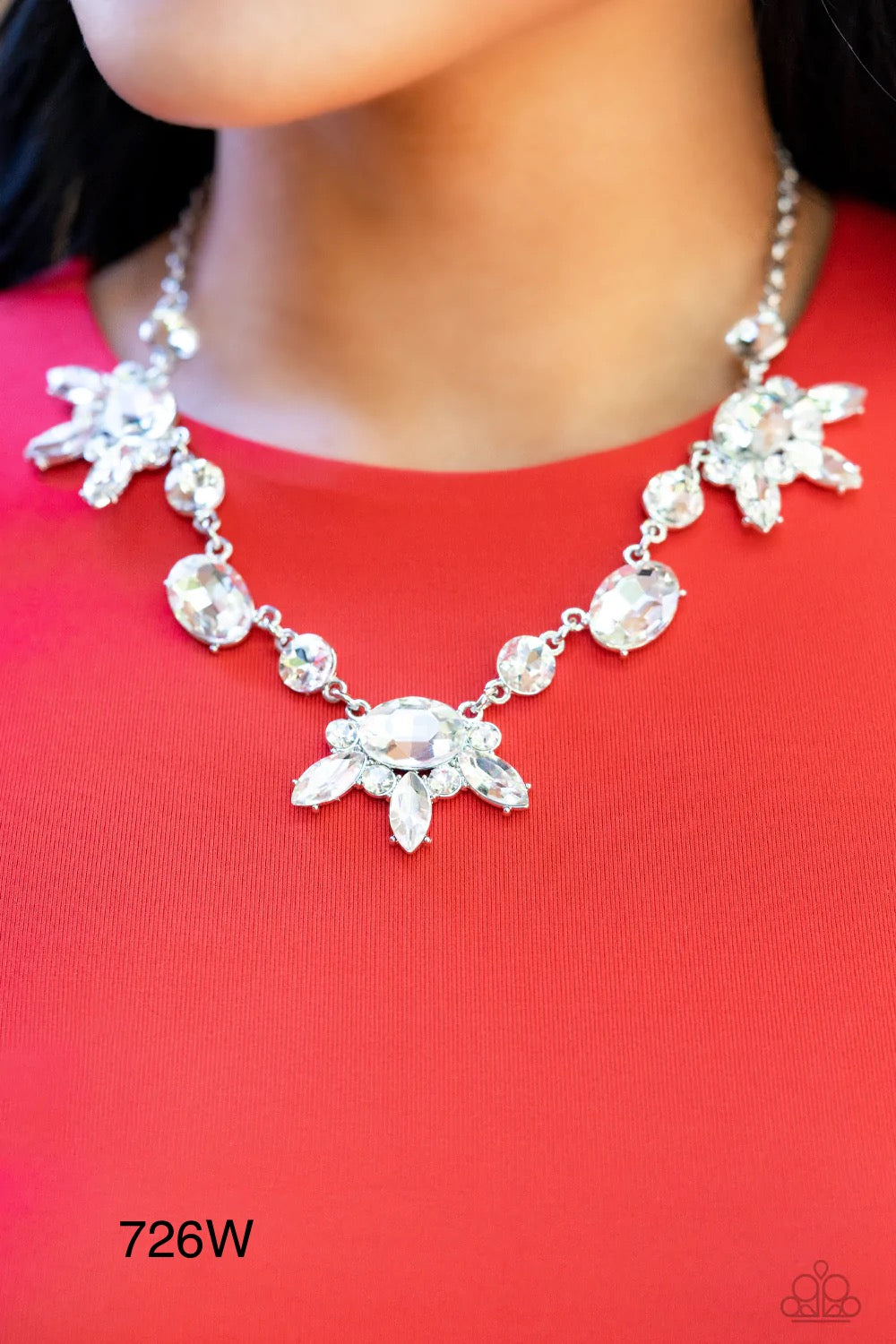 Paparazzi “GLOW-trotting Twinkle” White - Necklace Earring Set