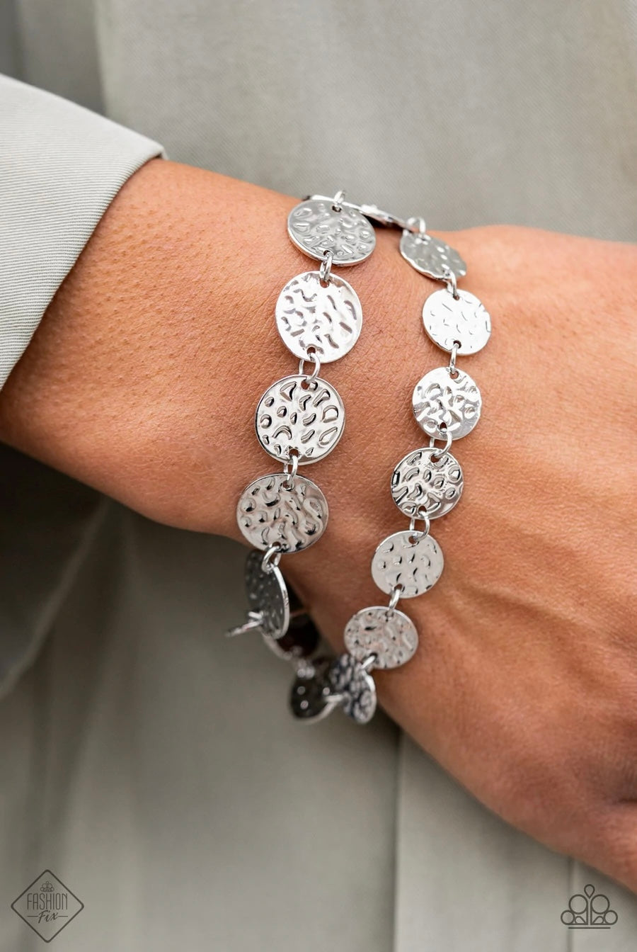 Paparazzi “Rooted To The SPOTLIGHT” - Silver Bracelet