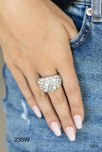 Load image into Gallery viewer, Paparazzi “Gatsbys Girl” White Stretch Ring - Cindysblingboutique
