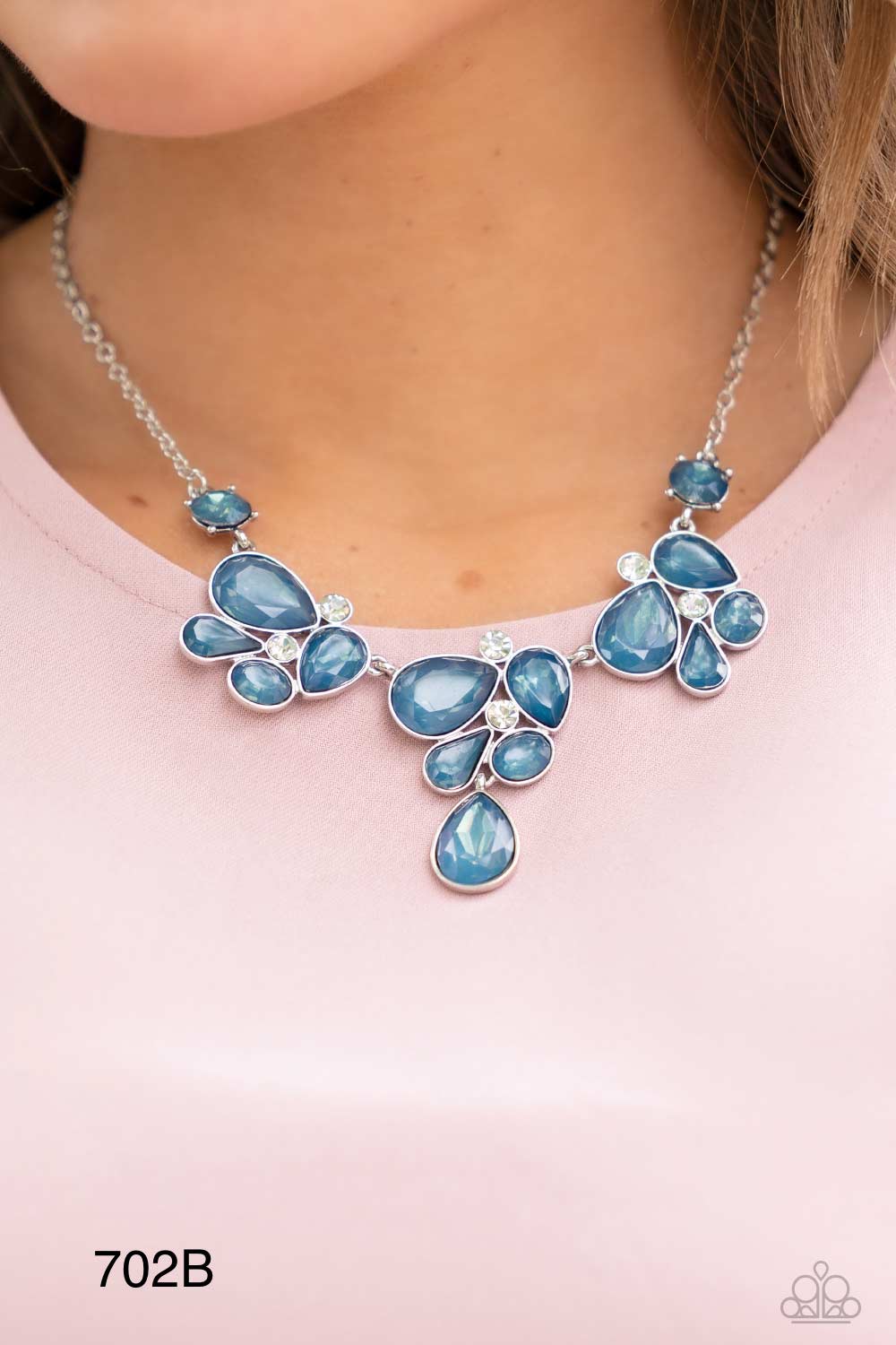 Paparazzi “Everglade Escape” Blue Necklace Earring Set