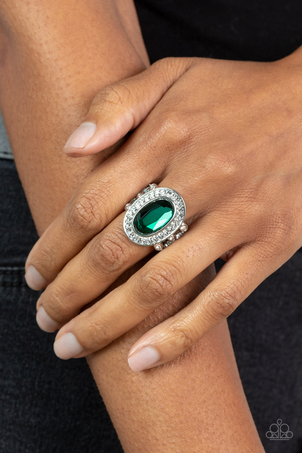 Paparazzi “Always OVAL-achieving” Green Stretch Ring
