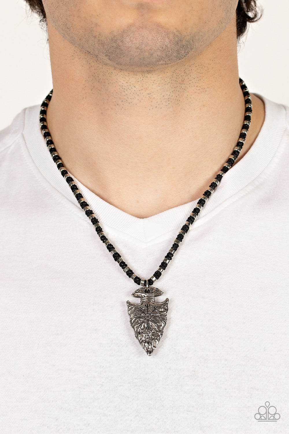 Paparazzi “Get Your ARROWHEAD in the Game” Black Necklace