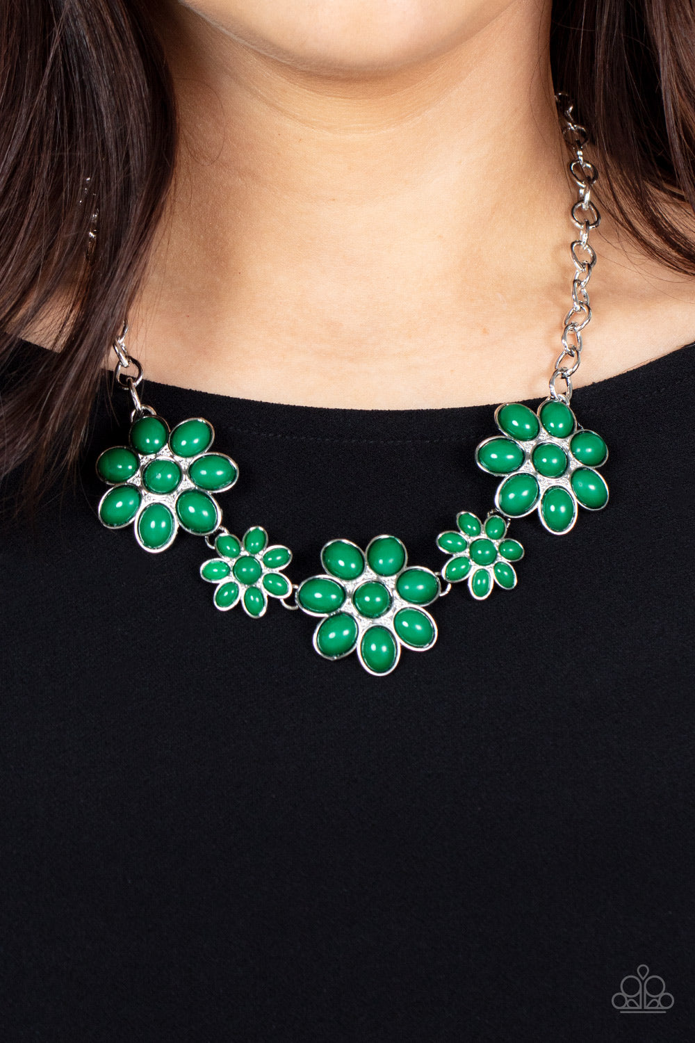Paparazzi “Flamboyantly Flowering” Green Necklace Earring Set
