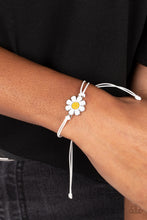 Load image into Gallery viewer, Paparazzi “DAISY Little Thing” White Adjustable Bracelet -Cindysblingboutique
