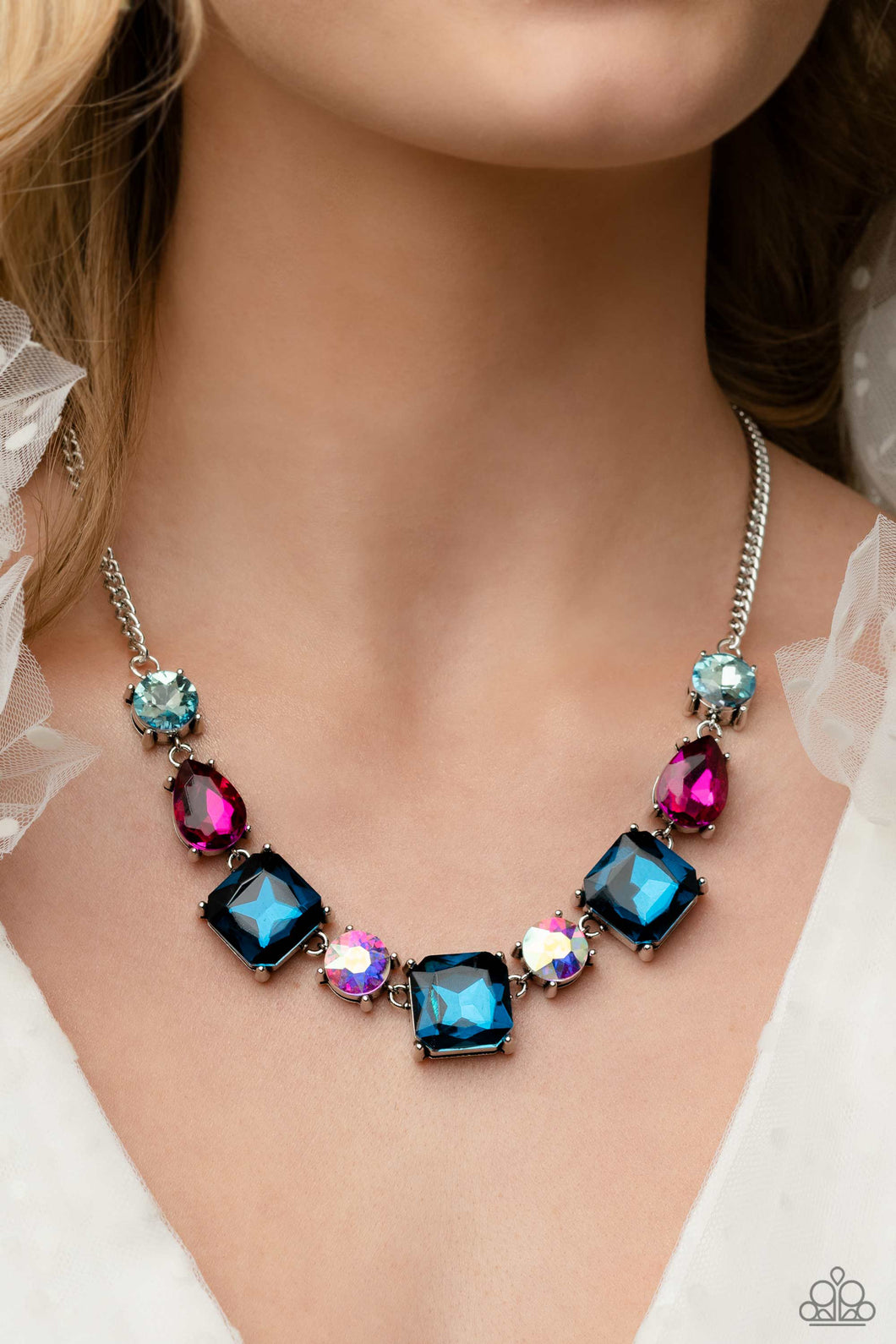Paparazzi “Elevated Edge” Multi Necklace Earring Set - Cindysblingboutique