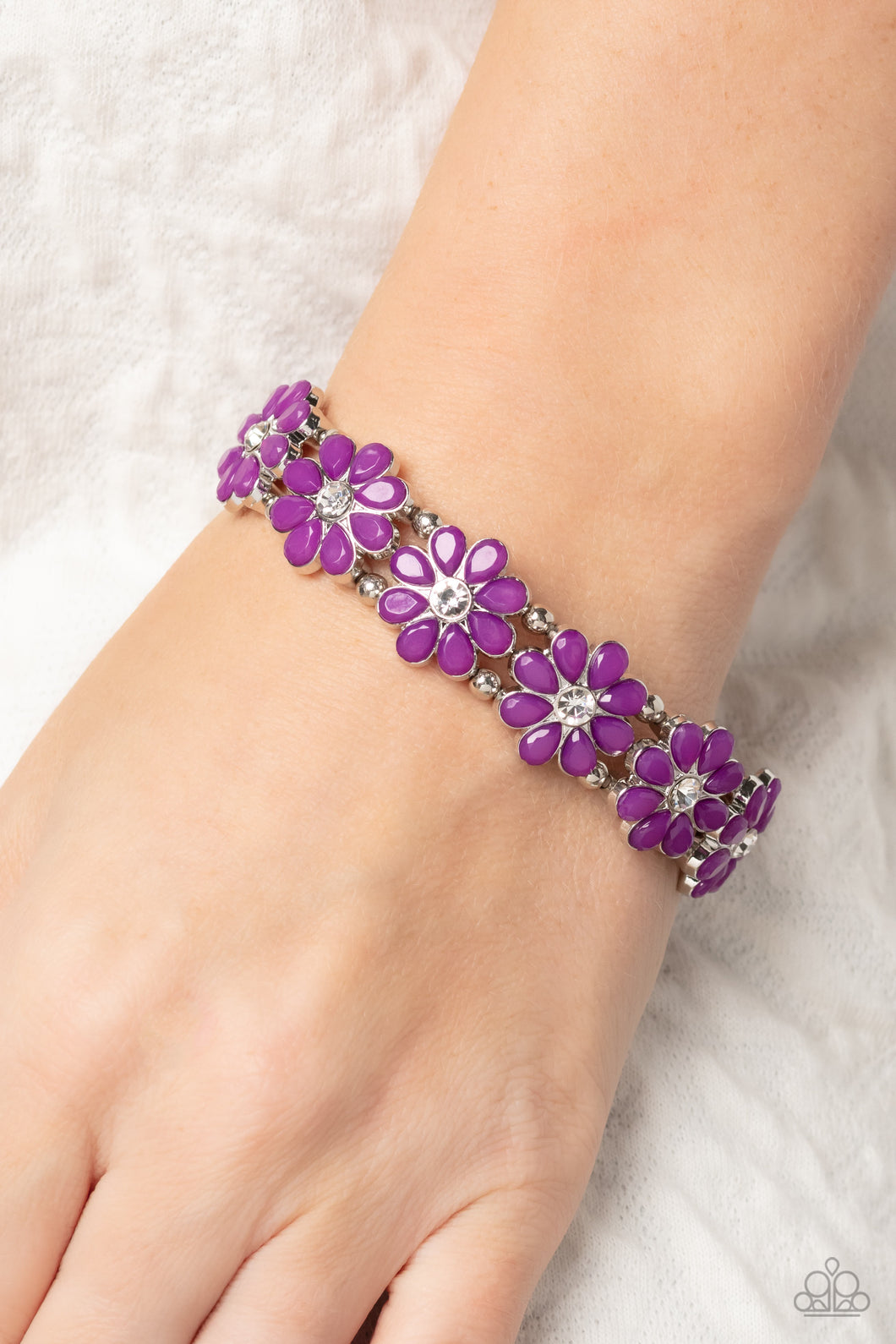 Paparazzi “Hawaiian Holiday” Purple Stretch Bracelet
