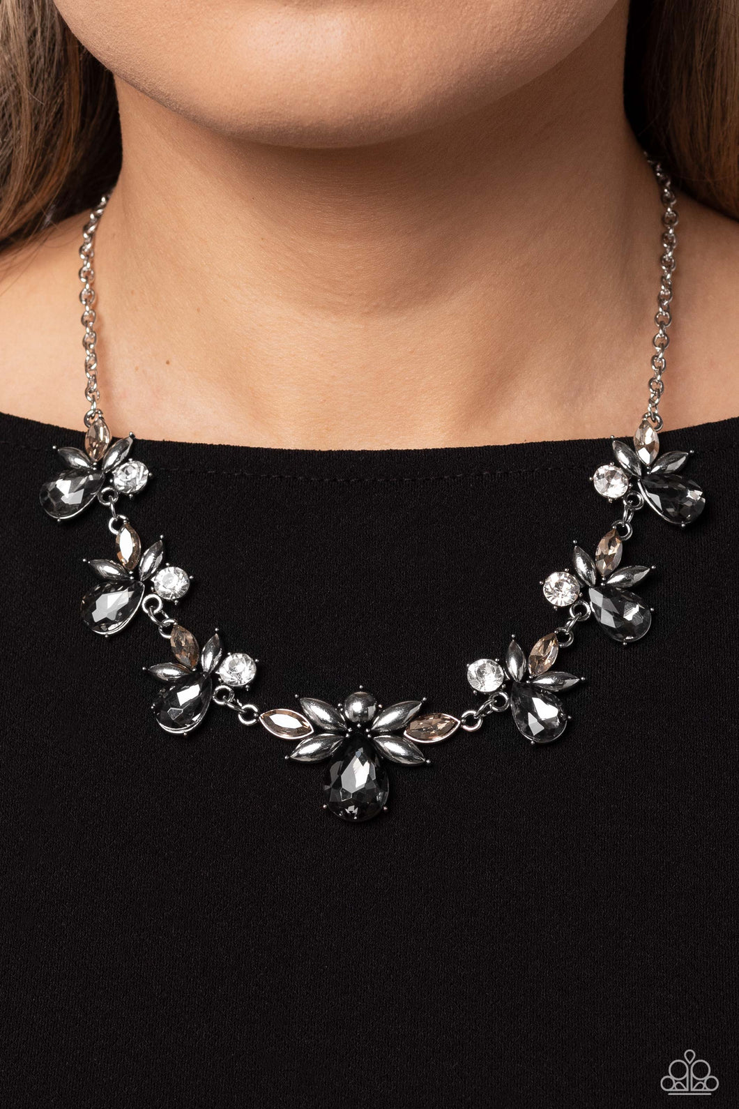 Paparazzi “Explosive Effulgence” Silver Necklace Earring Set - Cindysblingboutique