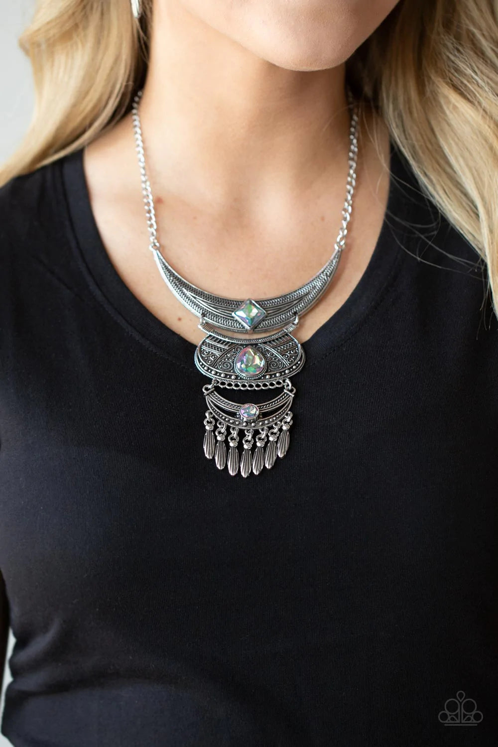 Paparazzi “Luna Enchanted” Green - Necklace Earring Set