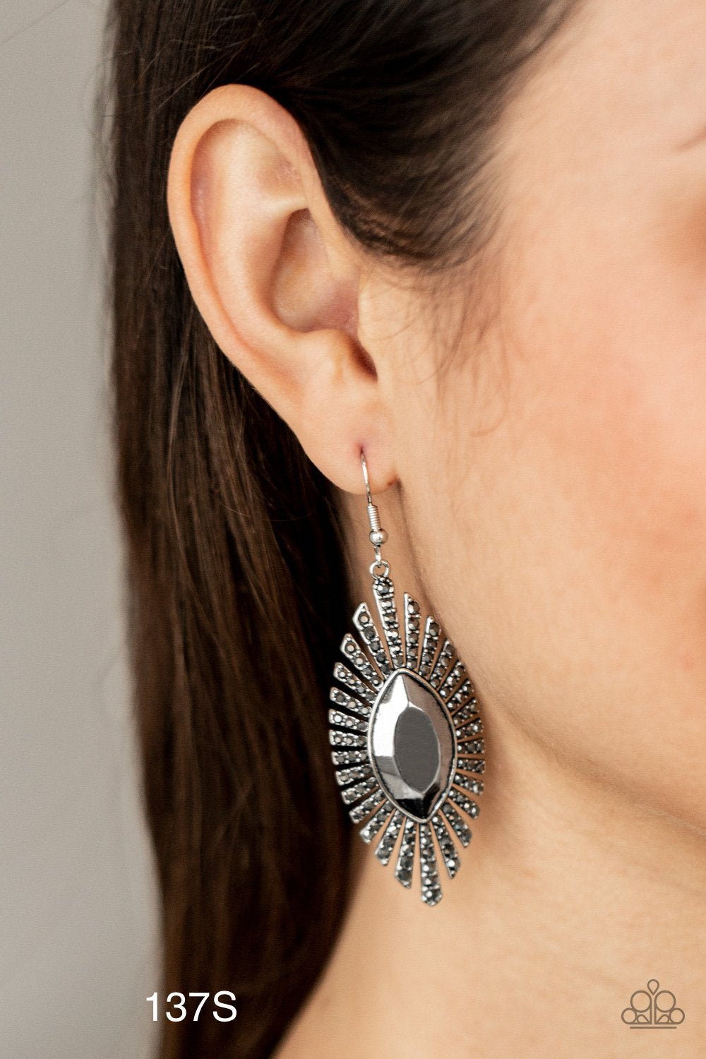 Paparazzi “Who Is The FIERCEST Of Them All” Silver Dangle Earrings