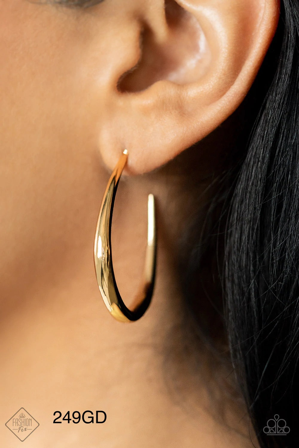 Paparazzi “CURVE Your Appetite” Gold Hoop Earrings