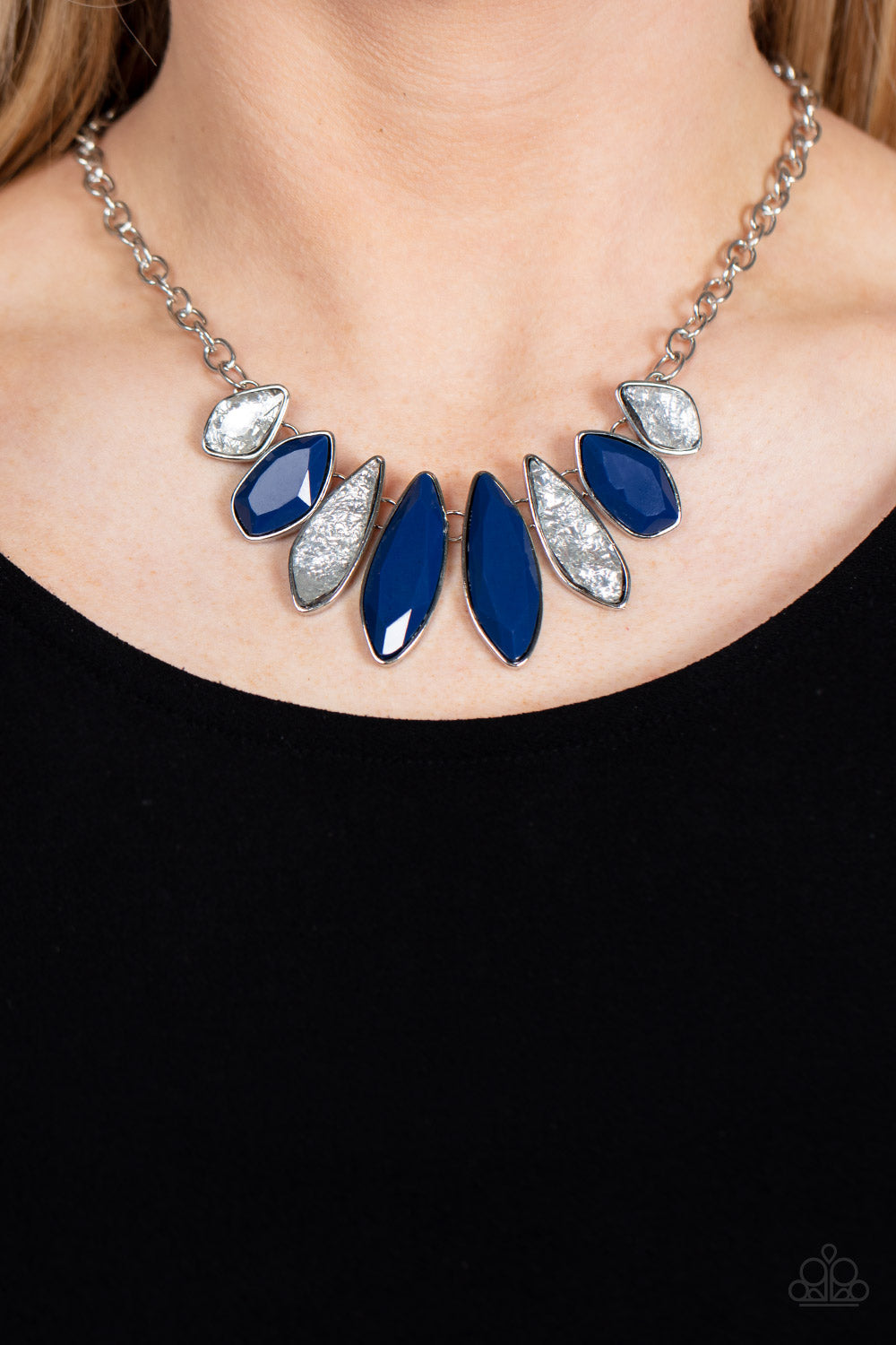Paparazzi “Crystallized Couture” Blue Necklace Earring Set - Cindysblingboutique